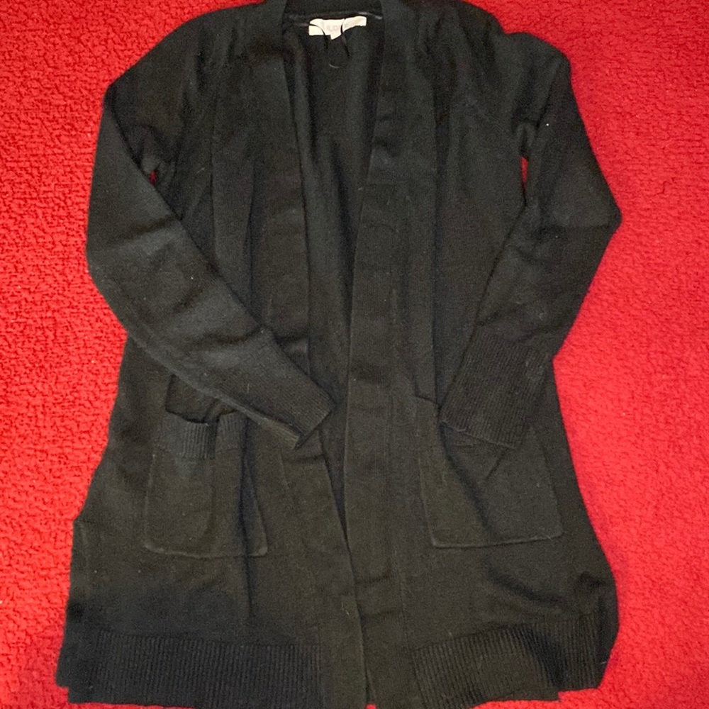 Long sleeve soft Loft cardigan size small
